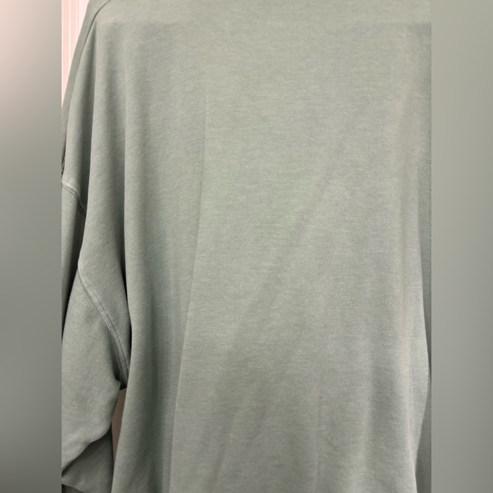 VS PINK Crewneck Dark Sage Green - Picture 5 of 6